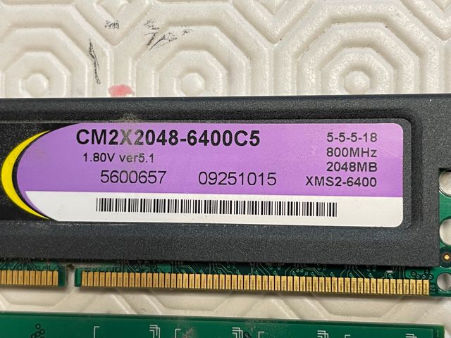 RAM 2GB DDR2 DIMM 4x - Various brands