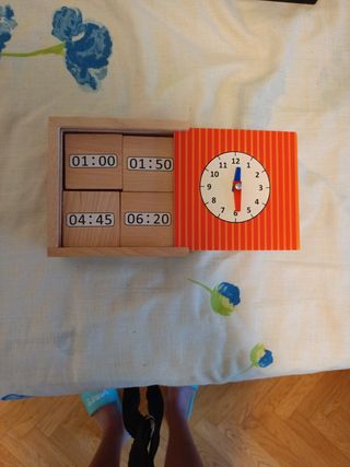 Reloj de madera educativo