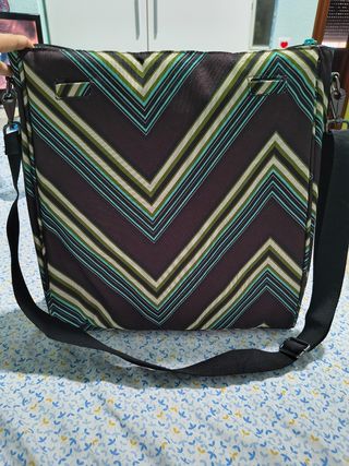 Bandolera funda portátil 15" acolchada Dakine