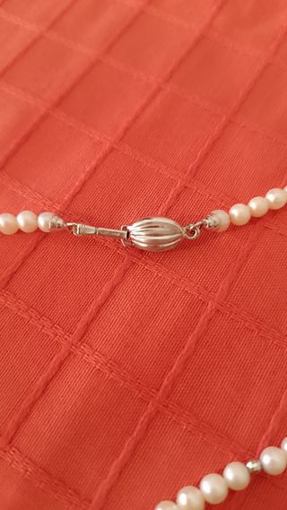Collar Perlas y Oro blanco 18 kl (750)
