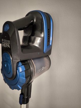 Aspiradora de mano inalámbrica