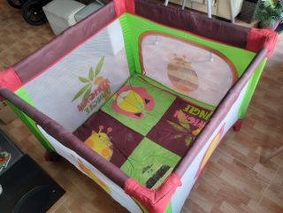 Parque infantil bebé