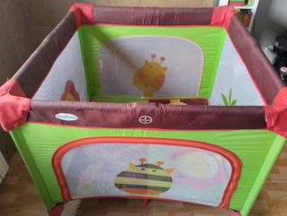 Parque infantil bebé