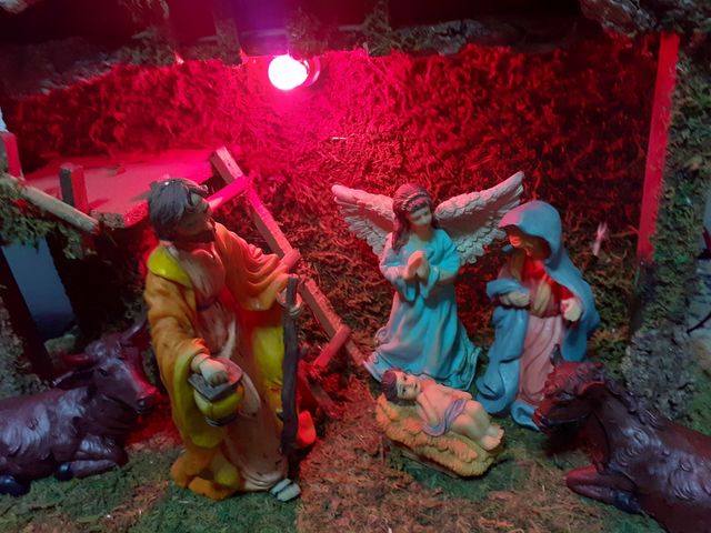 Pesebre Navidad grande y figuras nacimiento. 