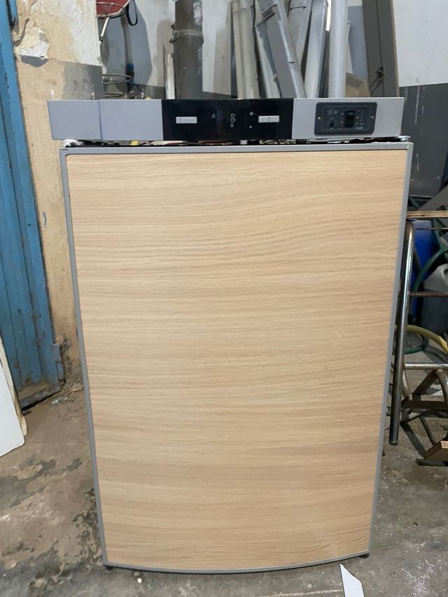 Nevera Dometic C-40110 trivalente