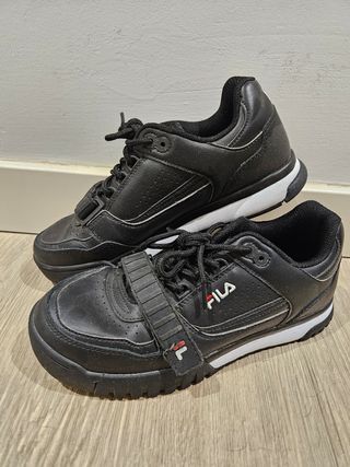 Zapatillas Fila negras