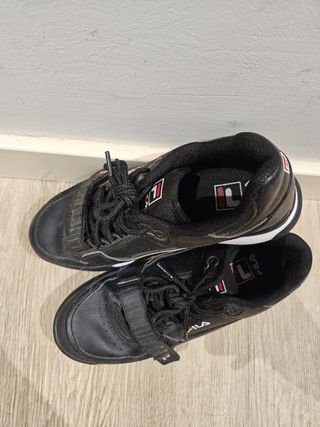 Zapatillas Fila negras