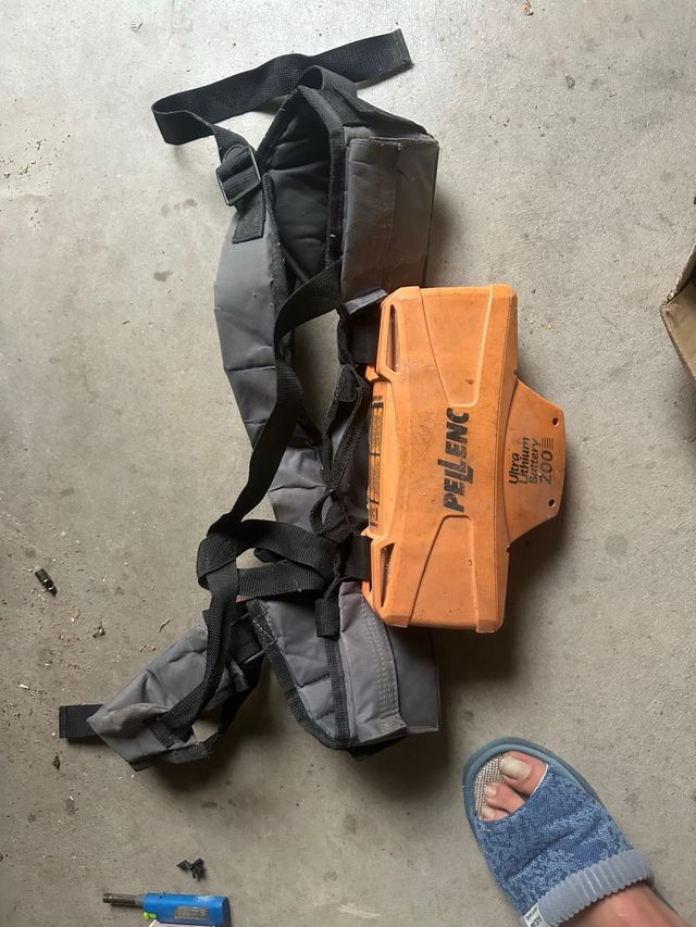 Batería Pellenc Trelion M45 con arnés