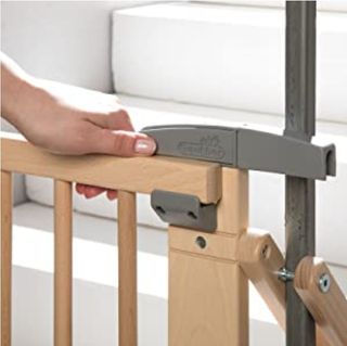 Barrera escalera bebé geuther de madera blanca