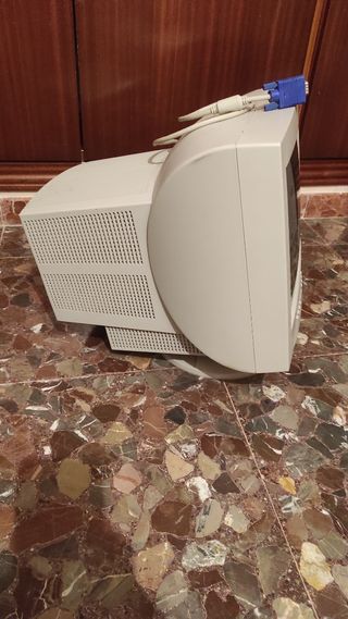 Monitor CRT Samtron 15" VGA