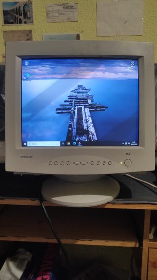 Monitor CRT Samtron 15" VGA