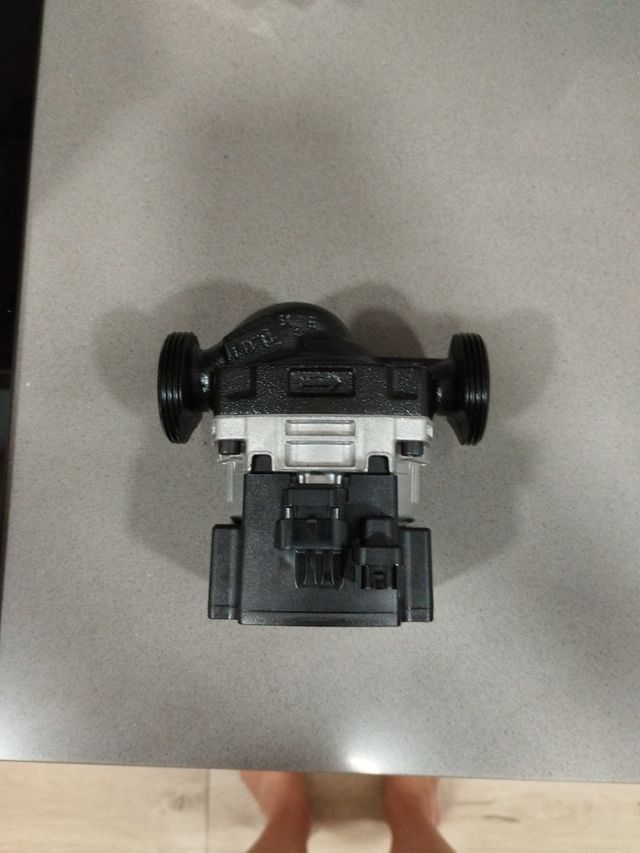 Bomba circuladora Grundfos