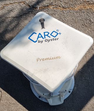 Antena TV Satelital Oyster Caro+ para autocaravana