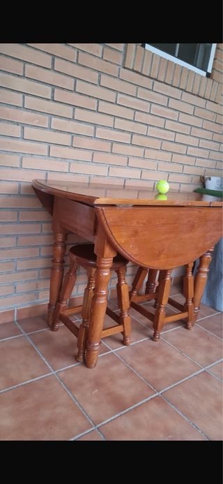 Mesa plegable provenzal + 2 taburetes