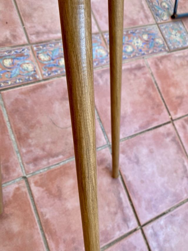 Mesa redonda de madera | Estilo moderno