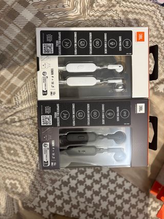 JBL Tune 215BT Pure Bass Wireless Cuffie