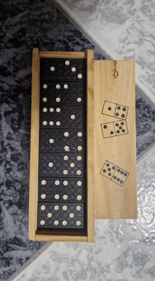 Domino de fichas negras - 28 fichas