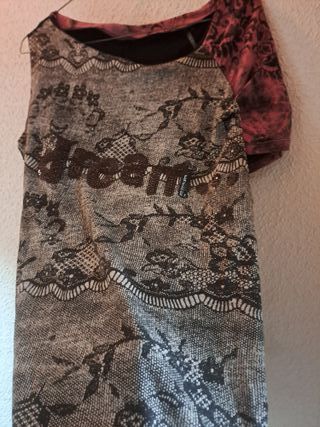 Camiseta Desigual asimétrica