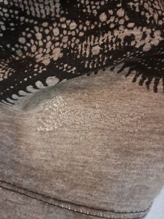 Camiseta Desigual asimétrica