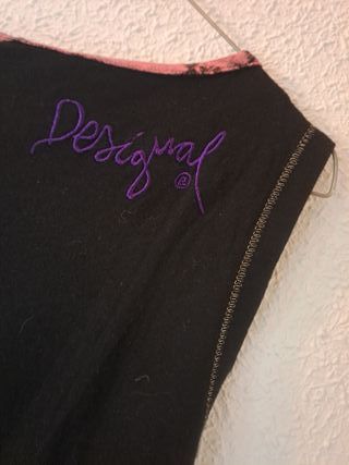 Camiseta Desigual asimétrica