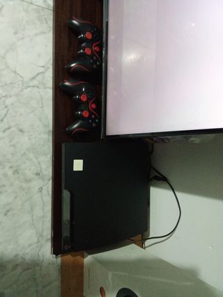 PS3 (PlayStation 3) + 2 mandos