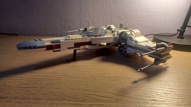 Lego Star Wars X-Wing 75218