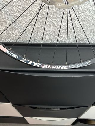 Ruedas 26" Stans NoTubes | Buje XT