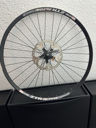 Ruedas 26" Stans NoTubes | Buje XT