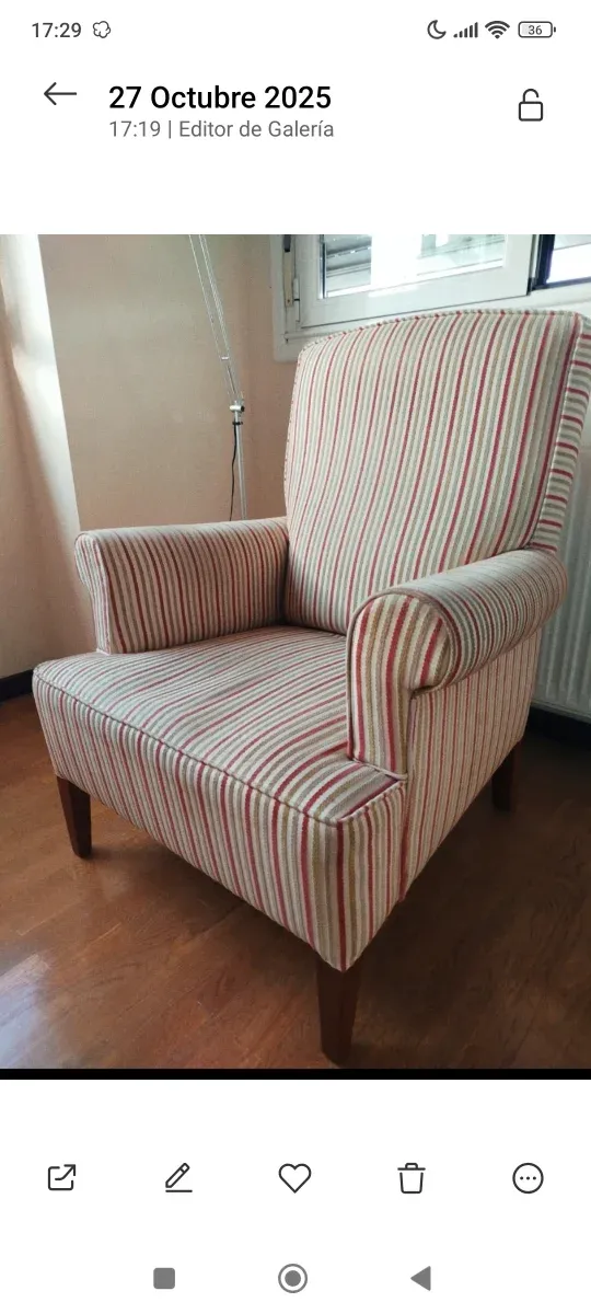  Butaca o Sillón rayado - Tejido y madera..

