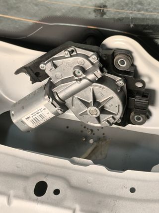 Portón trasero Mercedes GLA