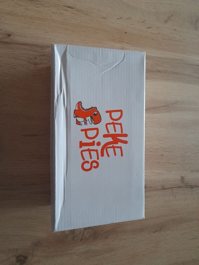 Alpargatas blancas y beige