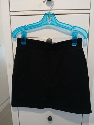 Mini Falda Negra Guess