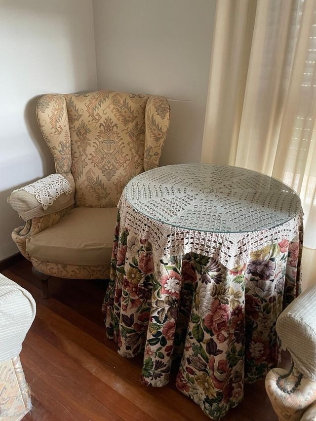 2 sillones orejeros vintage