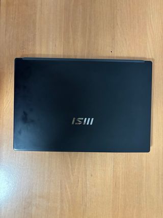 Portátil MSI - Ordenador negro