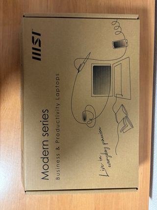 Portátil MSI - Ordenador negro