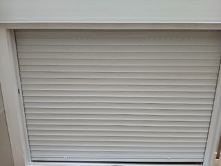 Ventana aluminio persiana integrada