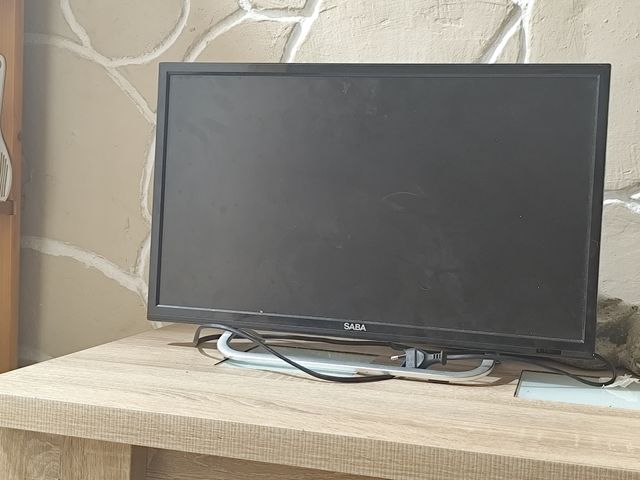 TV SABA 22" negra