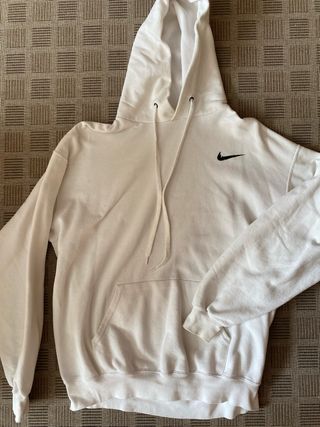 Sudadera Nike falsa con capucha 