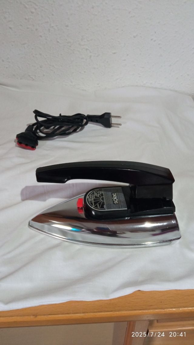 Plancha viaje Solac - Mini plancha