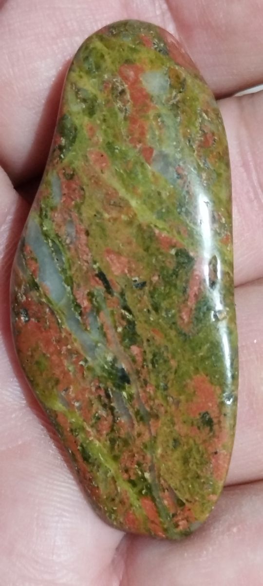 Jaspe Unakita pulida.