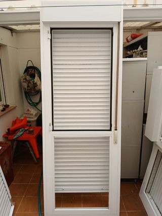 Ventana aluminio persiana - Blanca