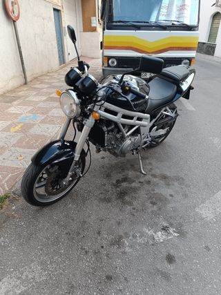 Hyosung GT650 comet r