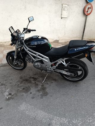 Hyosung GT650 comet r