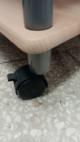 Mesa TV giratoria - Madera y metal