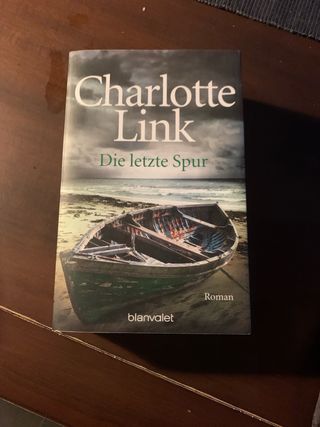 AM ENDE DES SCHWEIGENS
DIE LETZTE SPUR