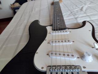 Guitarra Daytona Stratocaster