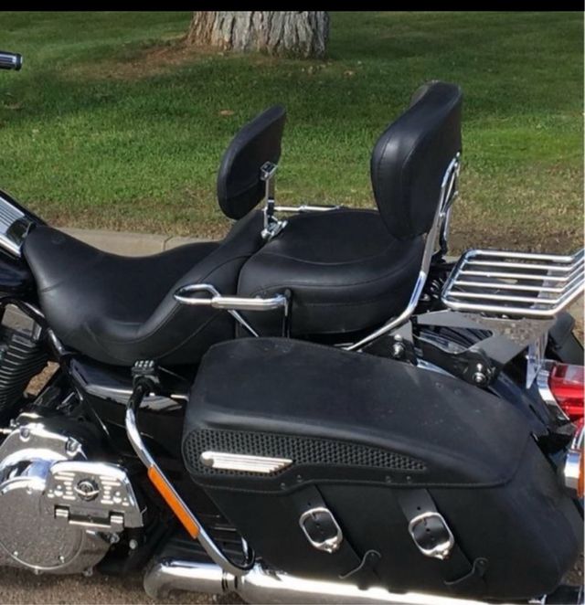 Asiento Mustang para Harley Davidson