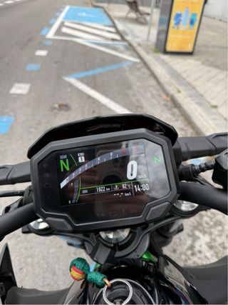 Kawasaki Z650 - 2023 Practicamente nueva