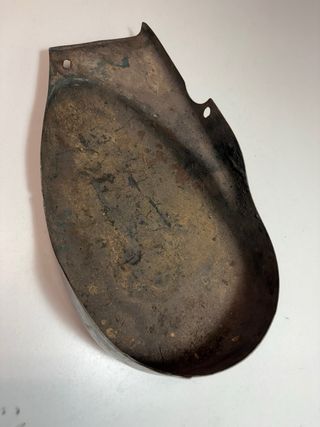 Tapa motor Peugeot 125 Antigua