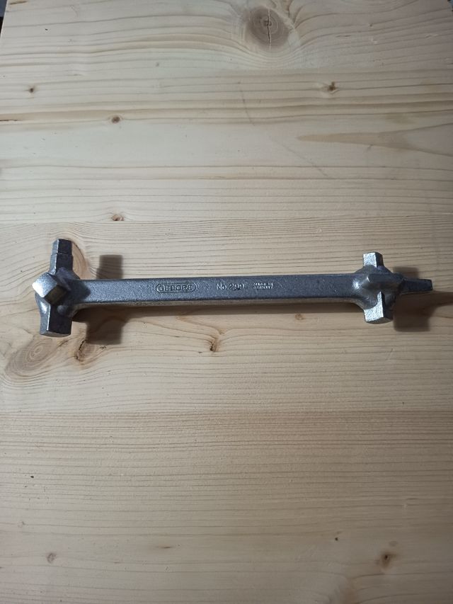 Llave espiga GEDORE - herramienta